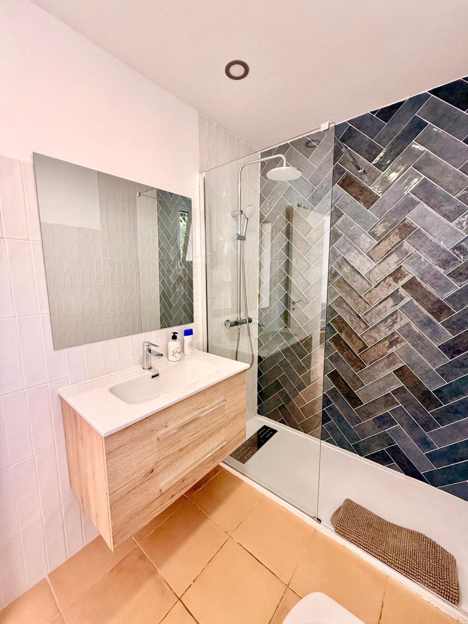 168m² 2 slaapkamer, 3 privé badkamer Appartement in Torremuelle Benalmádena Buitenkant foto