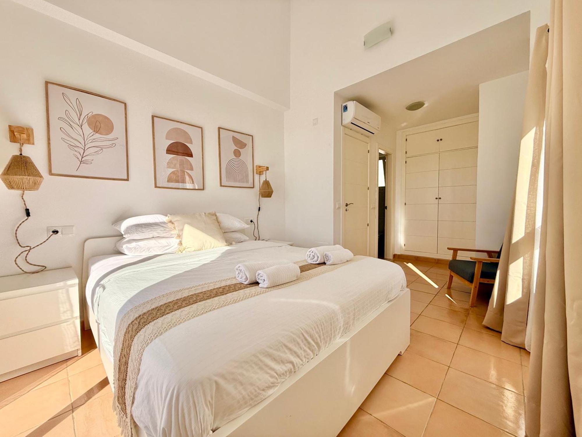 168m² 2 slaapkamer, 3 privé badkamer Appartement in Torremuelle Benalmádena Buitenkant foto