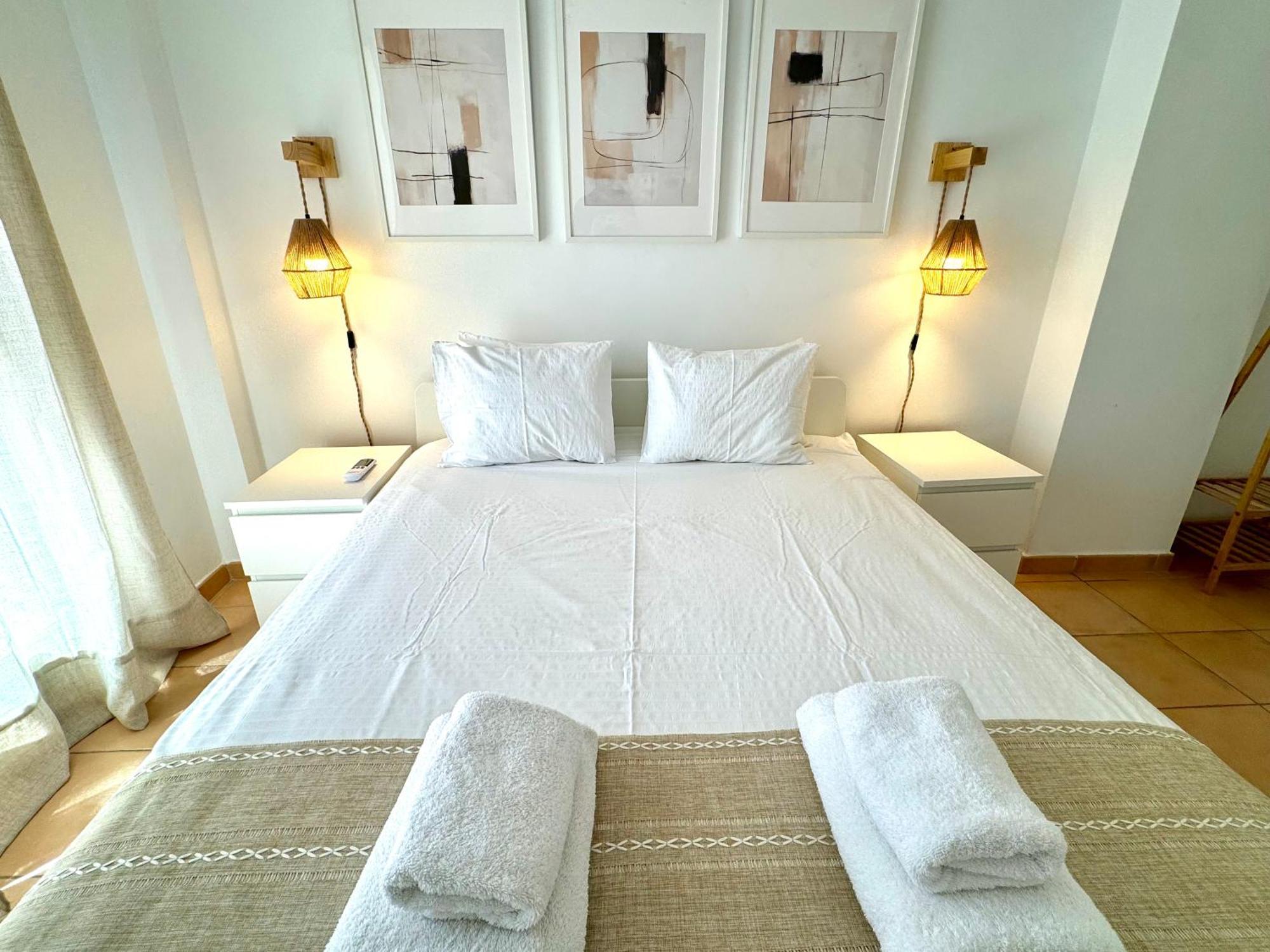 168m² 2 slaapkamer, 3 privé badkamer Appartement in Torremuelle Benalmádena Buitenkant foto